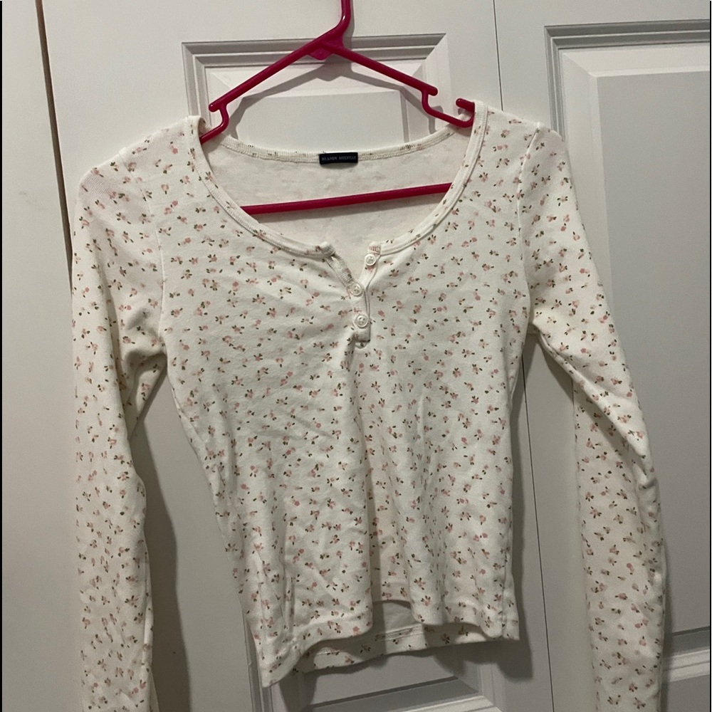 Brandy Melville long sleeve floral print